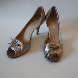 TOD'S ROSE GOLD LEATHER/BEIGE SUEDE SANDALS 8*